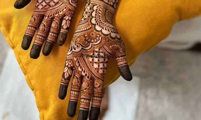 Saksham mehandi art
